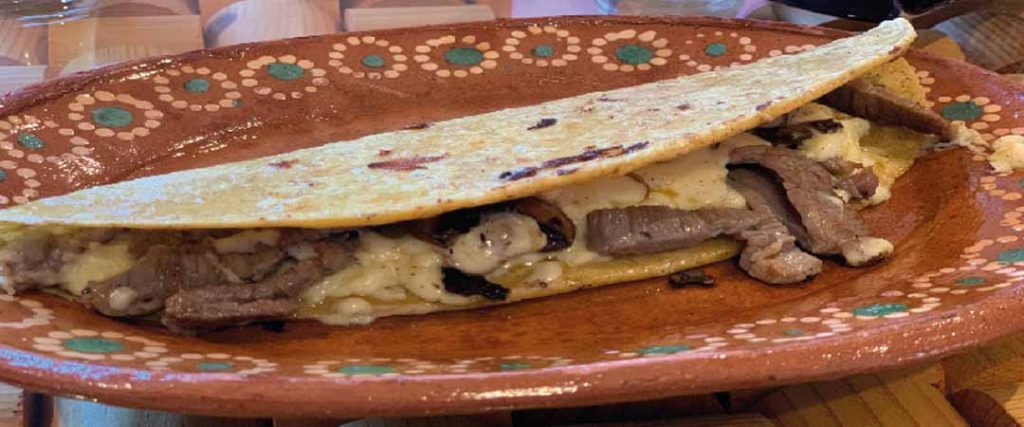 Típicas Quesadillas